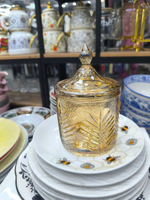 بانکه شیشهای دربدار شیاردار(شکلات خوری)