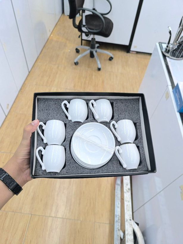 ست فنجان و نعلبکی سرامیکی ۶ نفره سفید